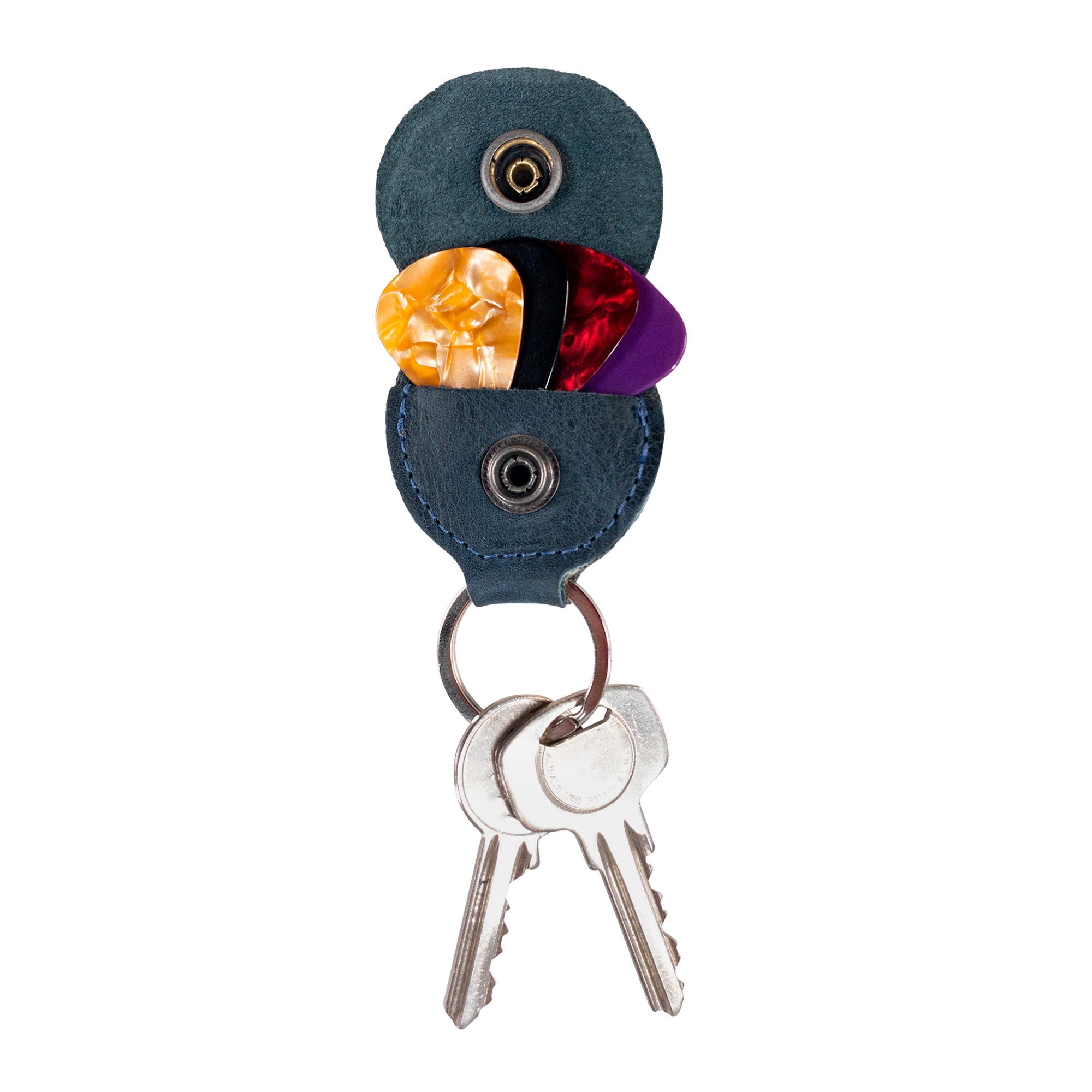 Alternate color of the Key Chain & Guitar Pick Holder by Hide & Drink, featuring a stylish and functional Guitar Pick Holder with Ring. Ideal for guitar players, this key organizer is crafted from Full Grain Leather in small batches, emphasizing hand cut, hand sewn quality, artisan craftsmanship, and fire branding, handmade in La Antigua Guatemala & Oaxaca Mexico.