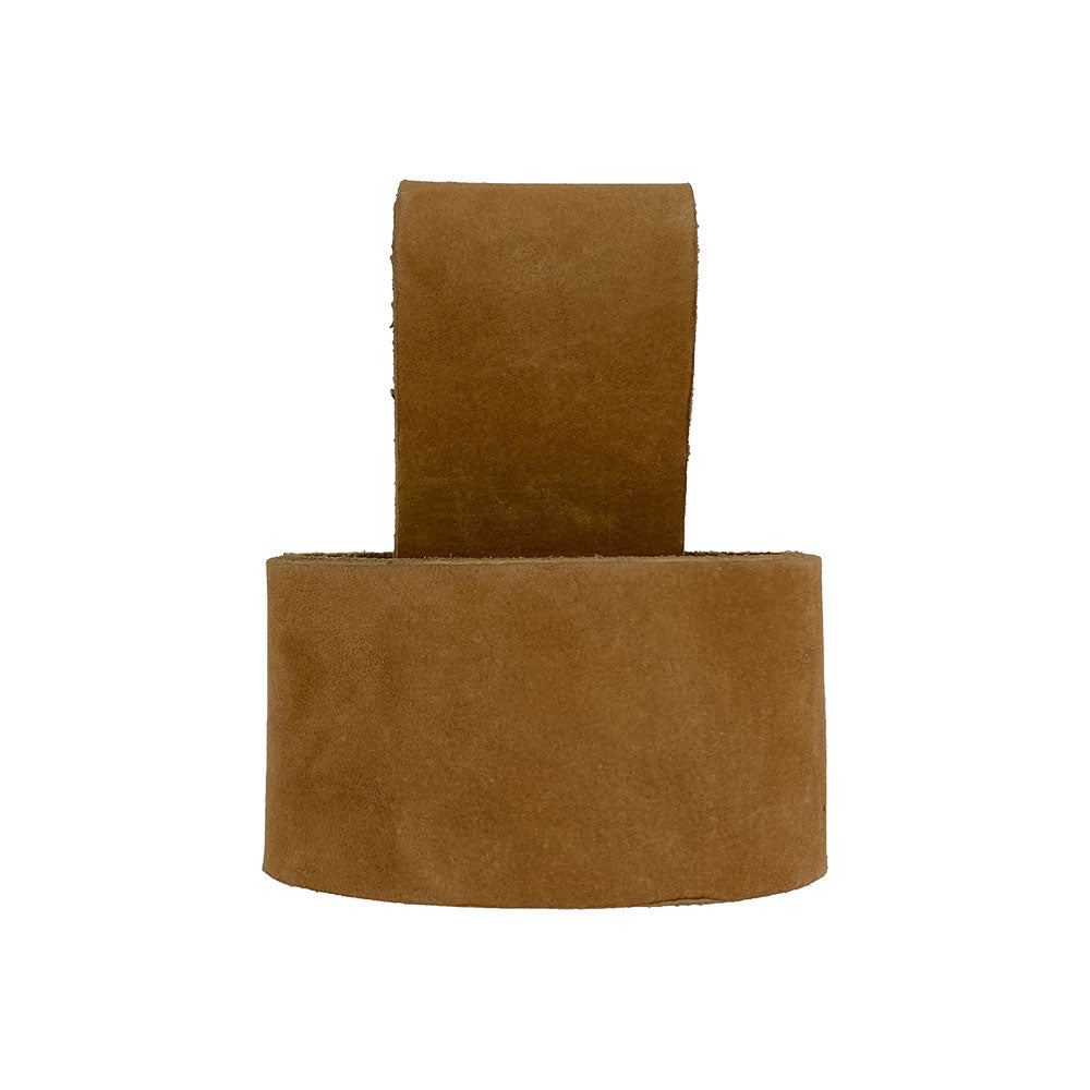 Large Hammer Holster by Hide & Drink, with a focus on the elegant suede leather side. This rustic tool organizer is ideal for anyone seeking a reliable waist axe holster. Handmade in La Antigua Guatemala, blending function and craftsmanship.