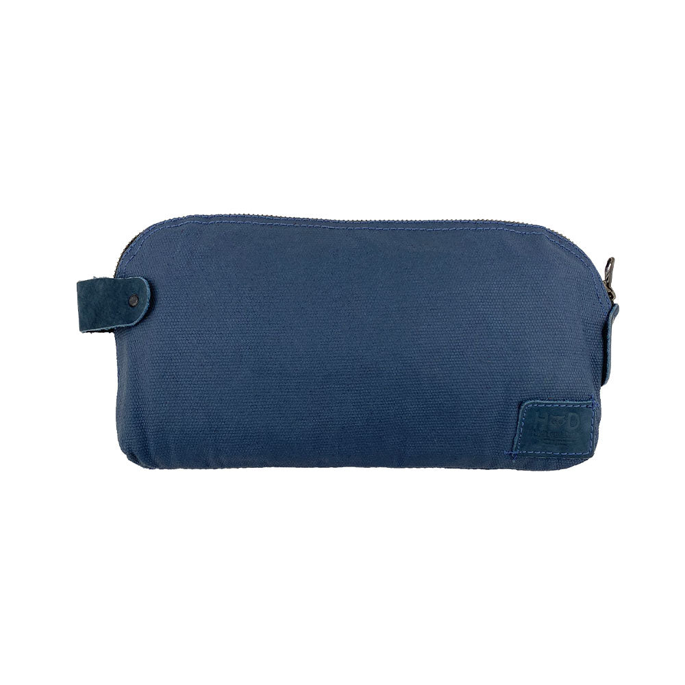 Dopp Kit Utility Bag by Hide & Drink displaying its rich leather finish and utility-focused design. This artisan Dopp Kit Utility Bag is crafted from full grain leather, emphasizing the artisan’s small batch production and hand cut and hand sewn techniques, handmade in La Antigua Guatemala & Oaxaca Mexico.