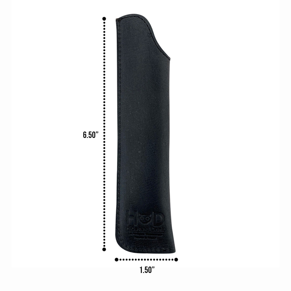 Dimensions of the black Hide & Drink Vape Pen Sleeve, crafted from durable Full Grain Leather. This artisan case is perfect for vape pen storage, designed with small batch production in mind. Handmade in La Antigua Guatemala & Oaxaca Mexico, showcasing fire branded details.